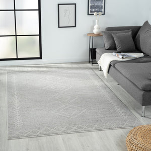 HomeRoots 8' Cream Diamond Area Rug - Timeless Design for Cozy Living Spaces, Soft and Durable Foundation 8' X 10' 515924