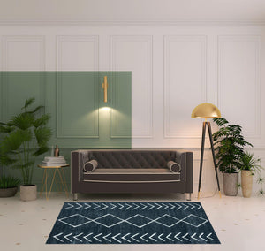 Homeroots 5' X 7' Blue Diamond Area Rug Gray Polypropylene 515927