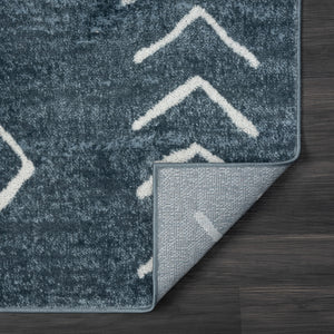 Homeroots 8' X 10' Blue Diamond Area Rug Gray Polypropylene 515928