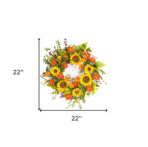 Homeroots 22" Green And Yellow Artificial Summer Sunflower Wreath  Polyester 516078