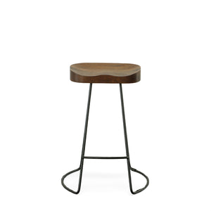 Homeroots Set Of Two 25" Chestnut And Black Steel Backless Counter Height Bar Chairs   516193