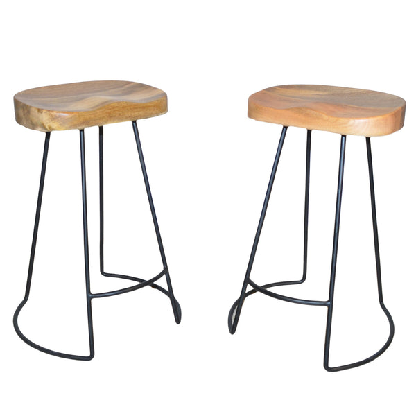 Homeroots Set Of Two 25" Natural And Black Steel Backless Counter Height Bar Chairs   516194