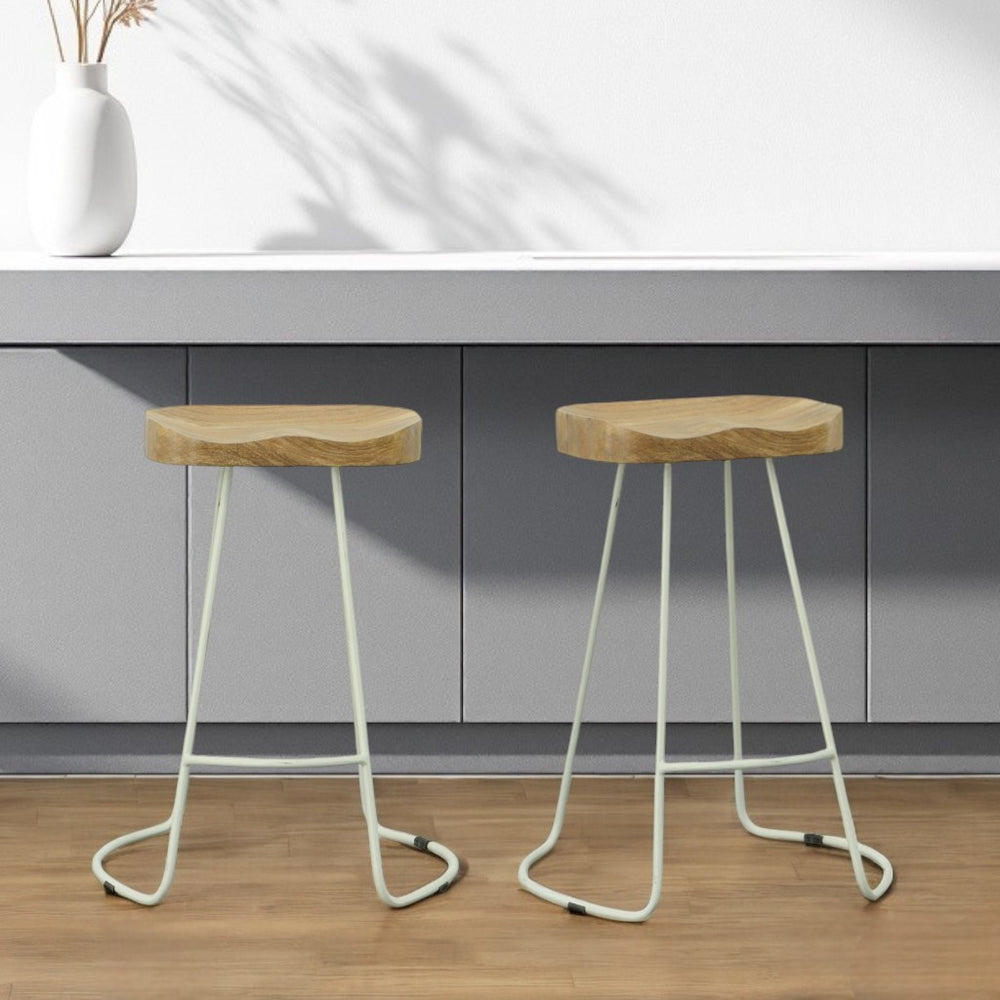 Homeroots Set Of Two 25" Natural And White Steel Backless Counter Height Bar Chairs   516195