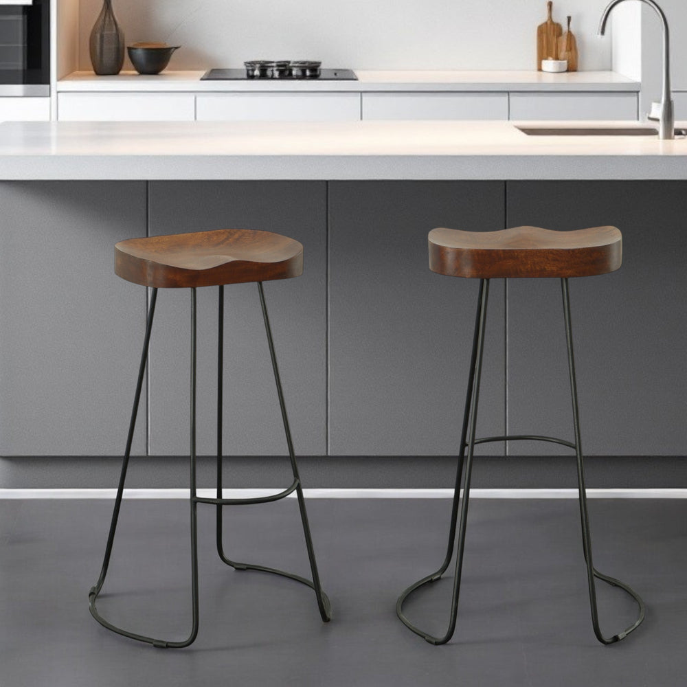 Homeroots Set Of Two 31" Chestnut And Black Steel Backless Bar Height Bar Chairs   516201