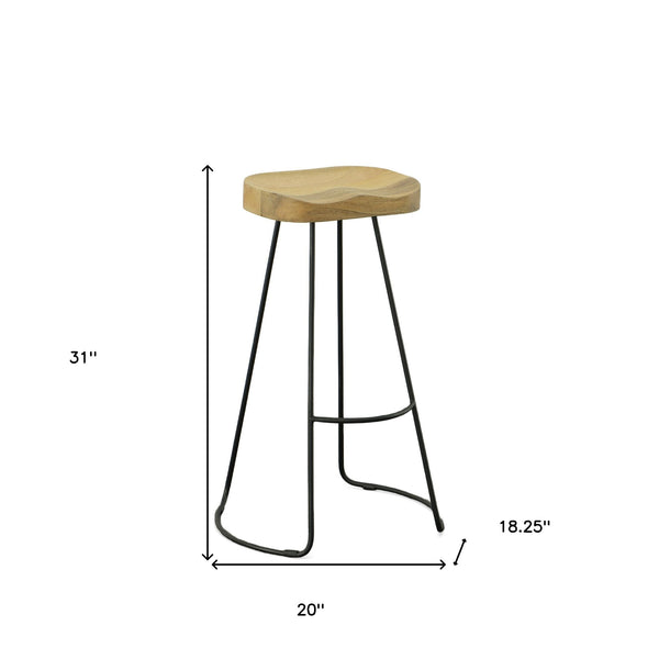 Homeroots Set Of Two 31" Natural And Black Steel Backless Bar Height Bar Chairs   516202