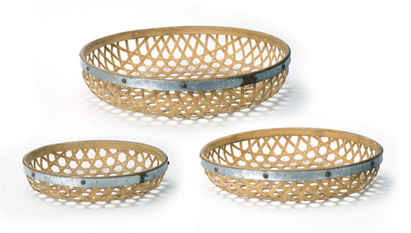 Homeroots Set Of Three Brown Round Solid Wood Serving Tray   516306