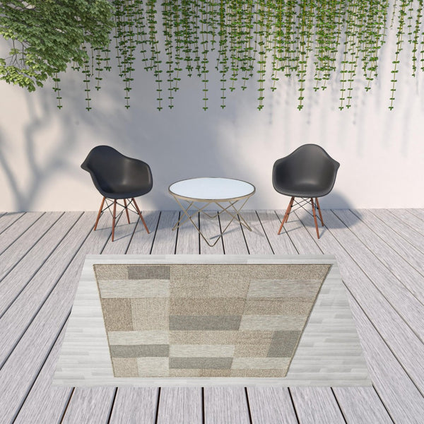 HomeRoots 5' Gray Geometric Handmade Area Rug – Versatile Indoor/Outdoor Decor for Modern Spaces & Patios 7'10" x 9'6" 517466