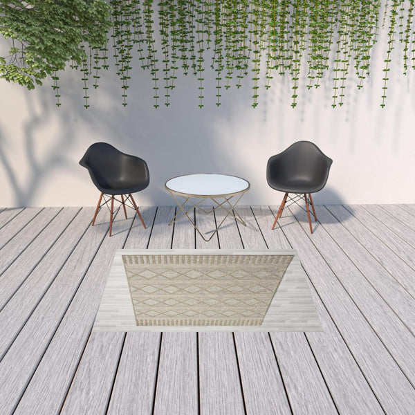 HomeRoots 5' Gray Striped Handmade Area Rug – Versatile Indoor Outdoor Design for Timeless Style & Durability 5' x 7' 517473