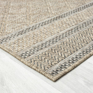 HomeRoots 5' Gray Geometric Handmade Area Rug for Indoor and Outdoor Spaces - Stylish and Durable Design 7'10" x 9'6" 517476