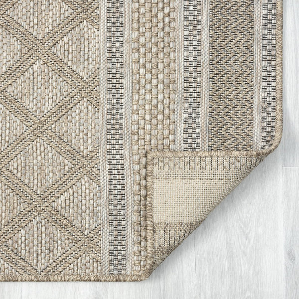 HomeRoots 5' Gray Geometric Handmade Area Rug for Indoor and Outdoor Spaces - Stylish and Durable Design 7'10" x 9'6" 517476