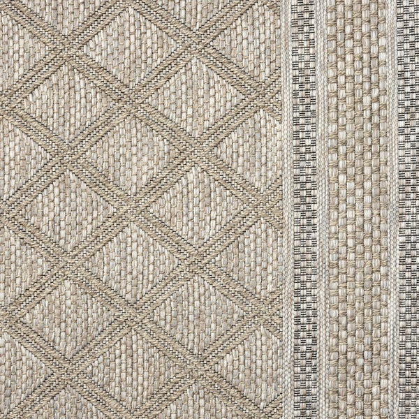 HomeRoots 5' Gray Geometric Handmade Area Rug for Indoor and Outdoor Spaces - Stylish and Durable Design 7'10" x 9'6" 517476