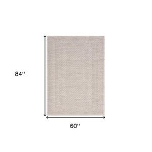 Homeroots 5' Geometric Indoor Outdoor Area Rug - Stylish Rectangle Design For Home Warmth & Elegance Ivory 100% Pet 517478