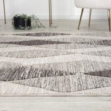 Homeroots 5' X 7' Gray Geometric Indoor Outdoor Area Rug Gray Recycled P.E.T. 517488