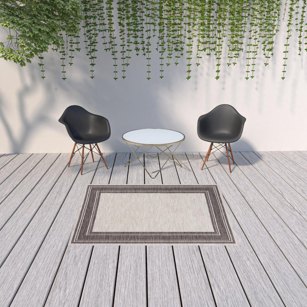 HomeRoots 5' Elegant Gray and Ivory Area Rug – Timeless Design for Indoor and Outdoor Spaces, Durable and Chic 5' x 7' 517492