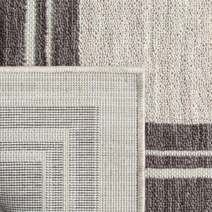 HomeRoots 5' Elegant Gray and Ivory Area Rug – Timeless Design for Indoor and Outdoor Spaces, Durable and Chic 5' x 7' 517492