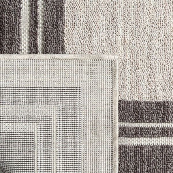 HomeRoots 5' Elegant Gray and Ivory Area Rug – Timeless Design for Indoor and Outdoor Spaces, Durable and Chic 5' x 7' 517492