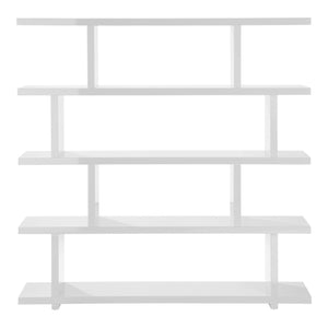 Homeroots 63" White Wood Five Tier Open Asymmetrical Bookcase   517714