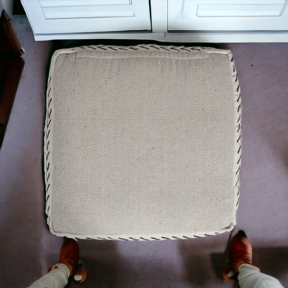 Homeroots 18" White 100% Cotton Ottoman  Cotton 517868