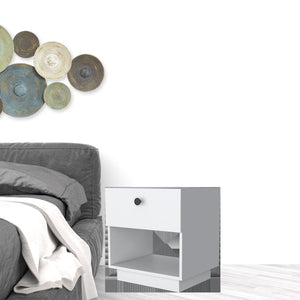 Homeroots 20" White One Drawer Nightstand With Integrated Tech   518173