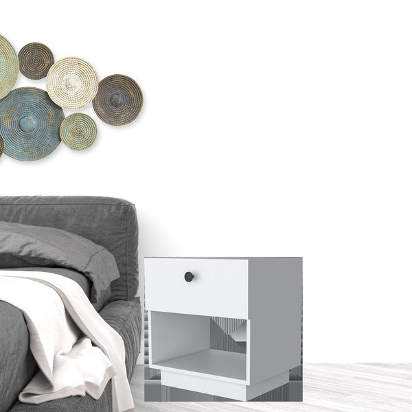 Homeroots 20" White One Drawer Nightstand With Integrated Tech   518173