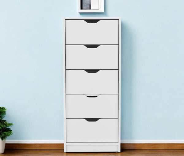 HomeRoots 18" Space-Saving Five Drawer Dresser with Modern Metal Handles for Stylish Bedroom Storage Solutions White 518180
