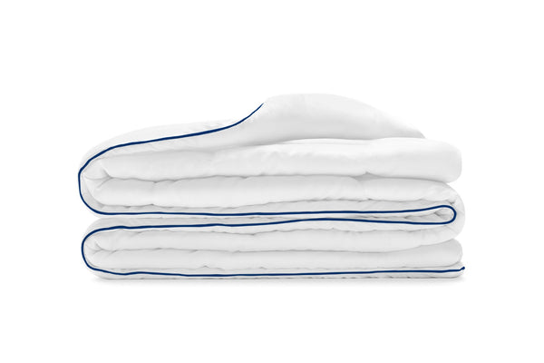 HomeRoots White Queen Washable Comforter - Plush Duck Down & Feather Fill for Year-Round Cozy Sleep Experience 518184
