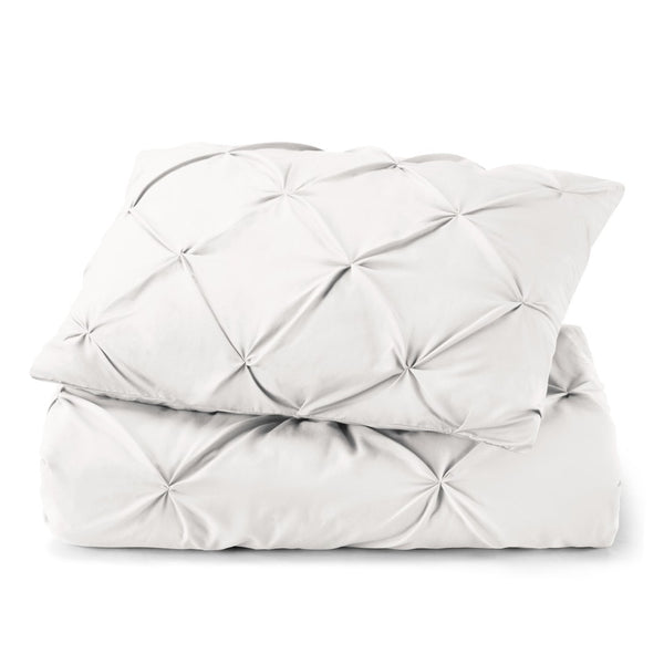 HomeRoots White King Microfiber Comforter - Hypoallergenic Down Alternative, Machine Washable & All-Season Warmth 518185