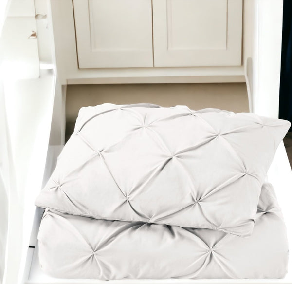 HomeRoots White King Microfiber Comforter - Hypoallergenic Down Alternative, Machine Washable & All-Season Warmth 518185