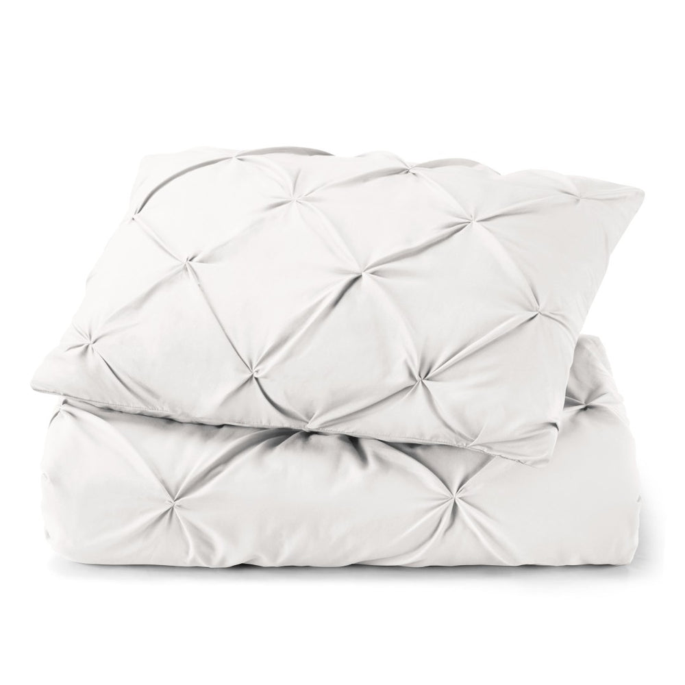 HomeRoots White Queen Microfiber Down Alternative Comforter - Hypoallergenic, Washable, All-Season Luxury 518189