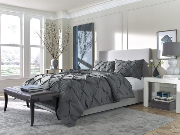 HomeRoots Gray Queen Microfiber Comforter - Hypoallergenic Down Alternative, All-Season Softness & Easy Care 518190