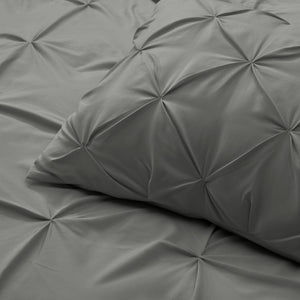 HomeRoots Gray Queen Microfiber Comforter - Hypoallergenic Down Alternative, All-Season Softness & Easy Care 518190