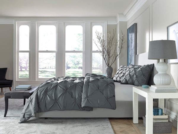 HomeRoots Gray Queen Microfiber Comforter - Hypoallergenic Down Alternative, All-Season Softness & Easy Care 518190