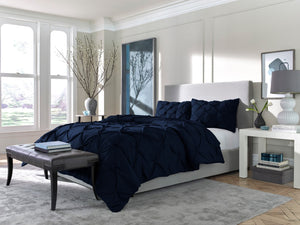 HomeRoots Navy Queen Comforter - Hypoallergenic Microfiber, Washable Down Alternative for Year-Round Comfort 518191
