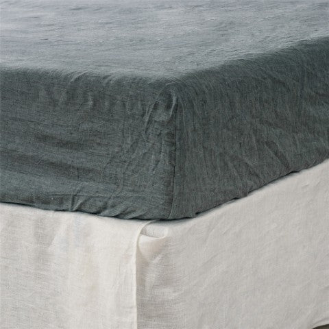 Homeroots Slate Gray Linen Queen Fitted Sheet - Luxurious Comfort, Moisture-wicking, Soft & Breathable Design Iron Linen 520778