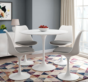 Homeroots 42" White Fiberglass And Metal Dining Table   520860