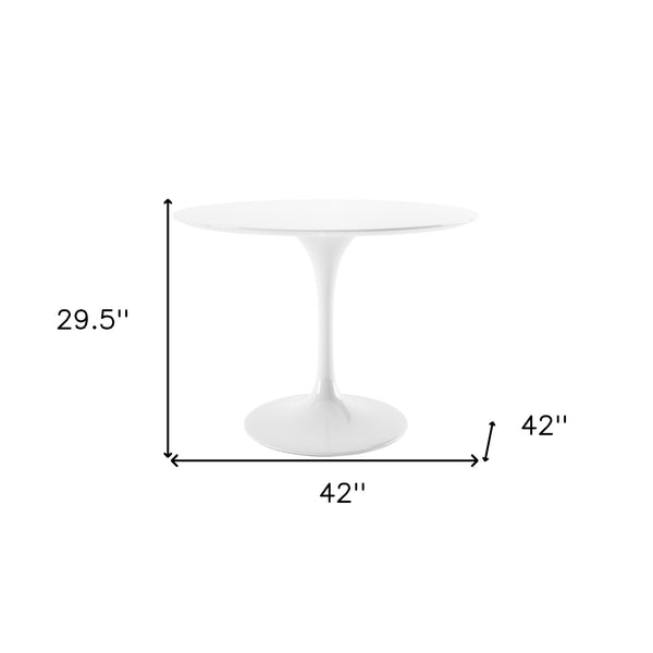 Homeroots 42" White Fiberglass And Metal Dining Table   520860