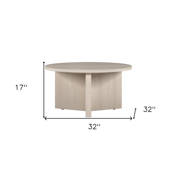 Homeroots 32" White Round Coffee Table   521618