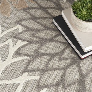 Homeroots 5' Gray And Ivory Indoor Outdoor Area Rug  Polypropylene 521651