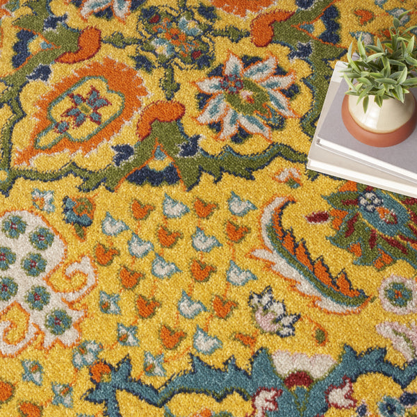 Homeroots 8' Yellow Round Floral Power Loom Area Rug  Polypropylene 521708