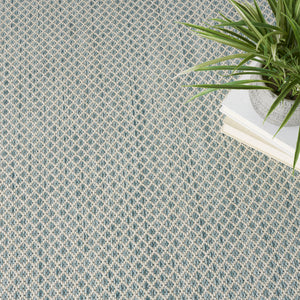 Homeroots 5' Blue Round Geometric Power Loom Area Rug  Polypropylene 522005