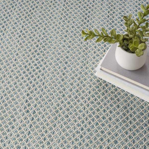 HomeRoots 8' Blue Geometric Power Loom Area Rug - Modern Design, Durable, Perfect for High-Traffic Spaces 8' Round Round 522011