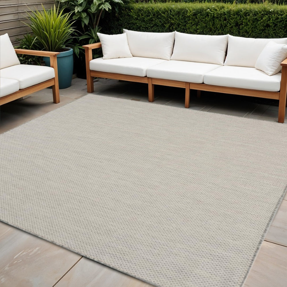 HomeRoots 8' Modern Square Geometric Area Rug – Durable Power Loomed Design for Stylish, High-Traffic Spaces Silver 522023