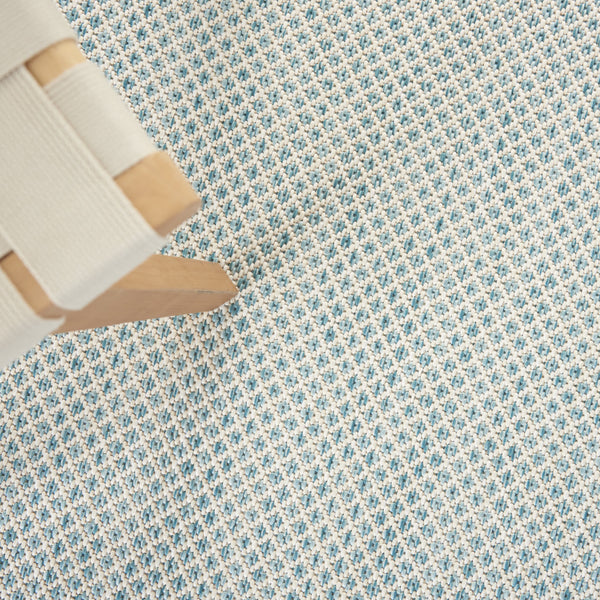 Homeroots 8' X 10' Aqua And Ivory Indoor Outdoor Area Rug  Polypropylene 522027