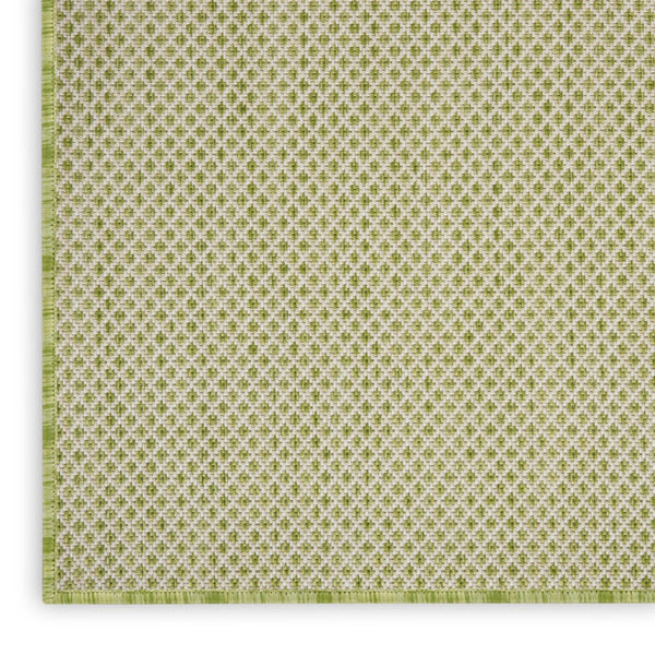 HomeRoots 8' X 10' Versatile Green and Ivory Indoor/Outdoor Area Rug - Durable, Water-Resistant, Easy Clean! 522034