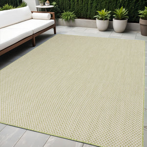Homeroots 5' X 7' Green And Ivory Indoor Outdoor Area Rug  Polypropylene 522036