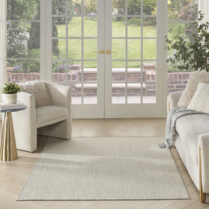HomeRoots 6' X 9' Ivory and Silver Area Rug - Stylish Geometric Design for Indoor & Outdoor Use, Easy Care! 522043