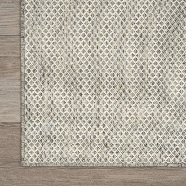 HomeRoots 8' X 10' Ivory and Silver Area Rug – Stylish, Durable, Indoor/Outdoor Design for Elegant Spaces! 522044