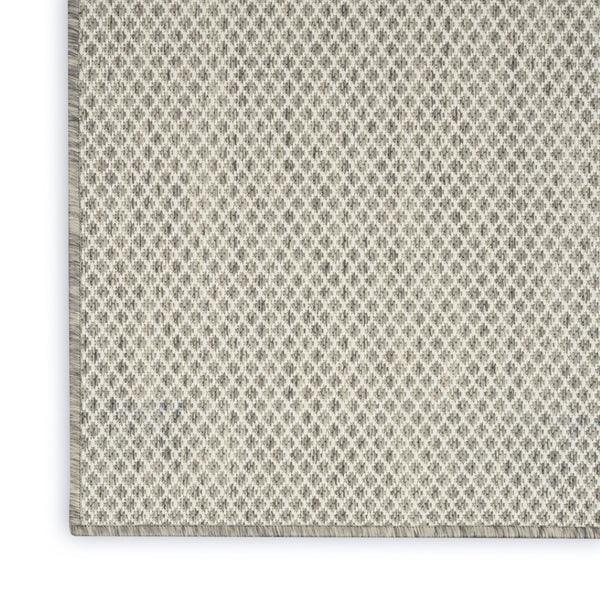 HomeRoots 8' X 10' Ivory and Silver Area Rug – Stylish, Durable, Indoor/Outdoor Design for Elegant Spaces! 522044