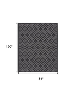HomeRoots 8' Black Indoor Outdoor Area Rug - Durable, Soft, Water-Resistant Design for Modern Spaces & Easy Care 7' X 10' 522113