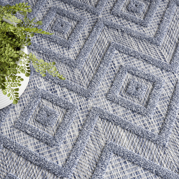 Homeroots 7' X 10' Blue Geometric Flatweave Area Rug  Polypropylene 522115